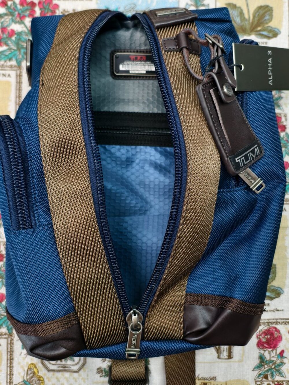 Tumi Alpha Bravo Monterey Sling Bag - Picture 3 of 9
